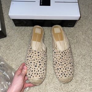 Dolce vita leopard shoes